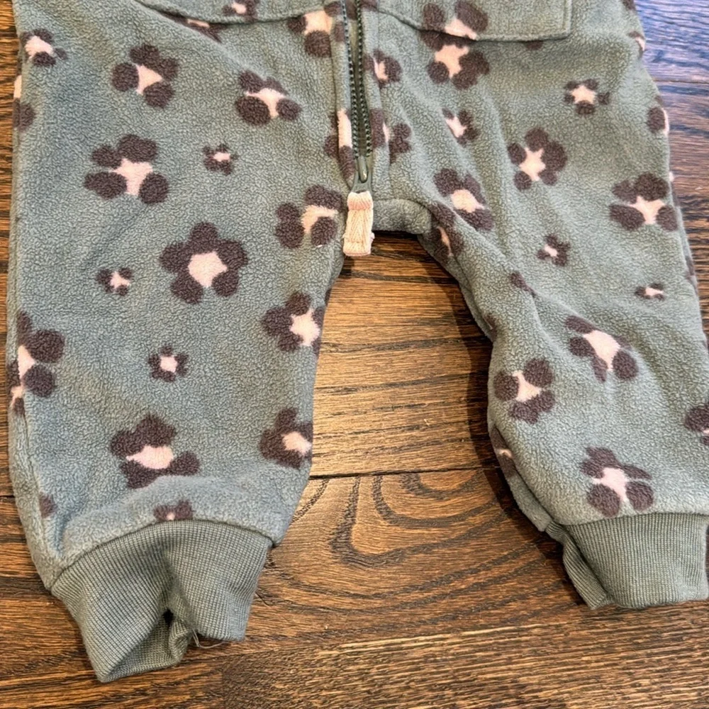 Baby Girl Carter's Leopard Fleece Long Sleeve Hooded Romper bunting 6m onesie